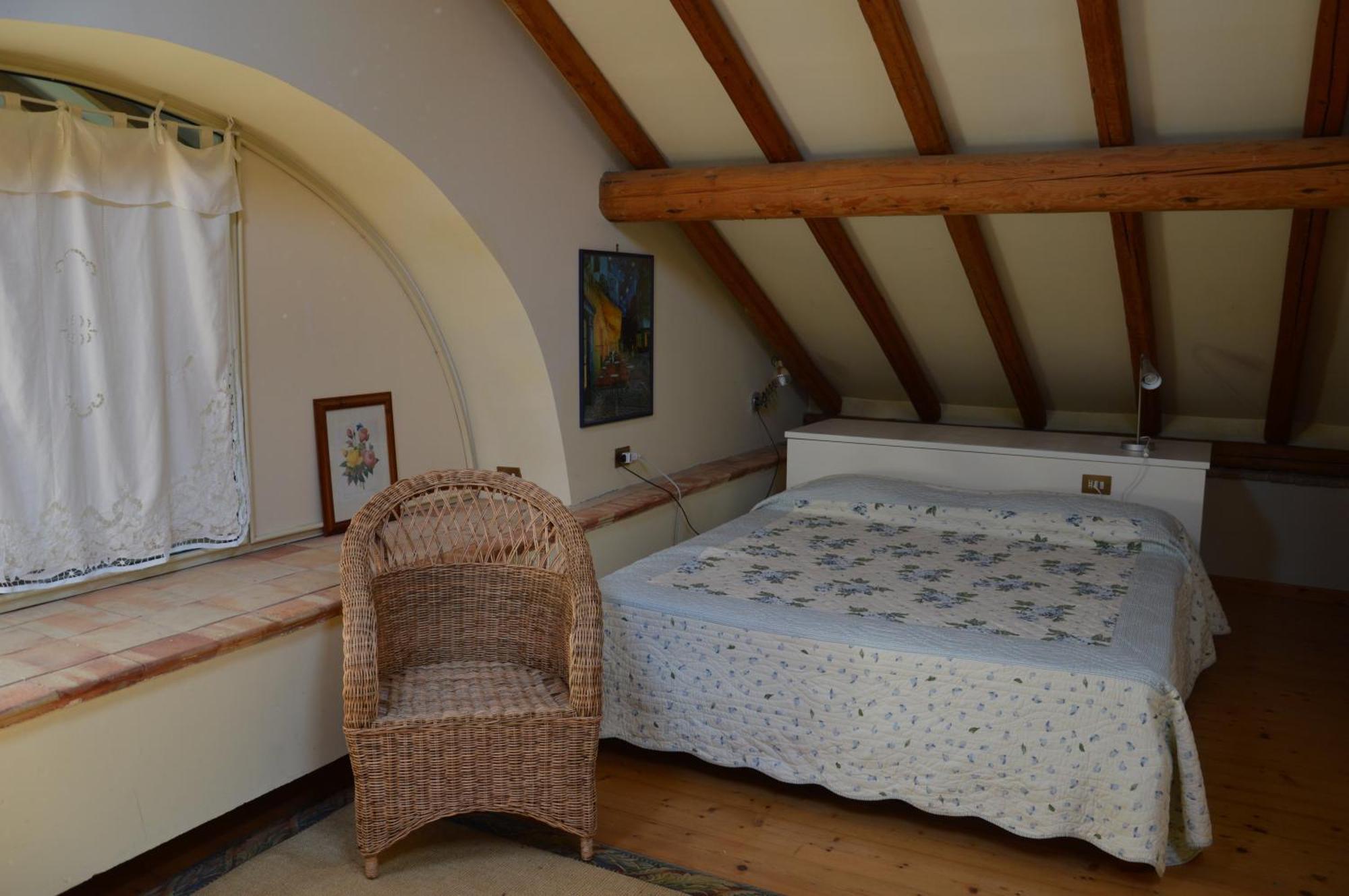 Relais De Charme - B&B Short Lets La Casa Di Francesca Sant'Agata Li Battiati Стая снимка