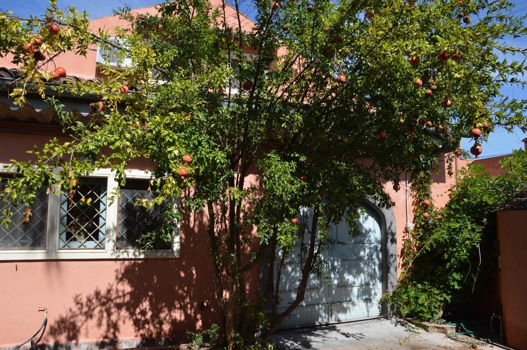Relais De Charme - B&B Short Lets La Casa Di Francesca Sant'Agata Li Battiati Екстериор снимка